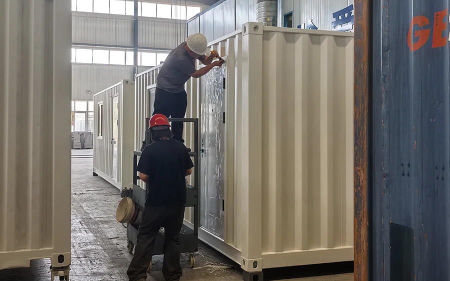 Những bước nào liên quan đến việc sản xuất một container duy nhất?